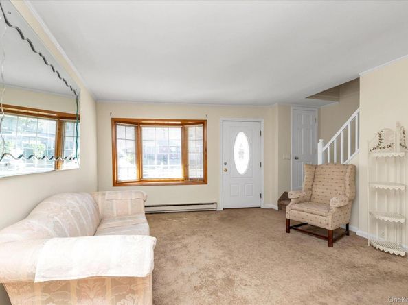 2484 Lindy Road, Westbury NY 11590