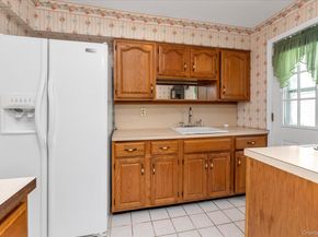2484 Lindy Road, Westbury NY 11590