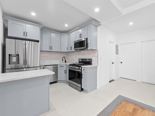 9109 Avenue A, Brooklyn NY 11236