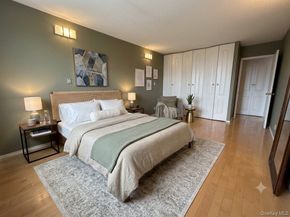 118 18 Union Tpke Apt B4, Kew Gardens NY 11415
