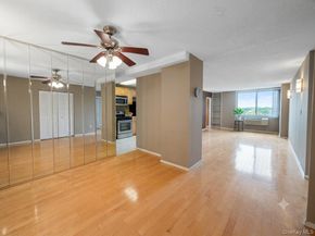 118 18 Union Tpke Apt B4, Kew Gardens NY 11415