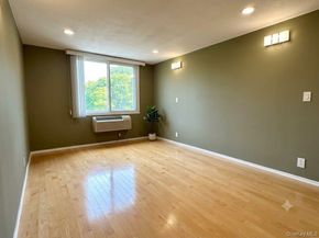 118 18 Union Tpke Apt B4, Kew Gardens NY 11415