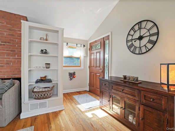 61 Ridgewood Drive, Pleasantville NY 10570