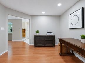 6 Wimbledon Drive, Roslyn NY 11576