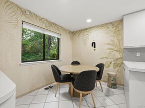 6 Wimbledon Drive, Roslyn NY 11576