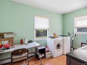 30 Crag Lane, Levittown NY 11756