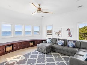 49 Dunlookin Lane, South Jamesport NY 11970