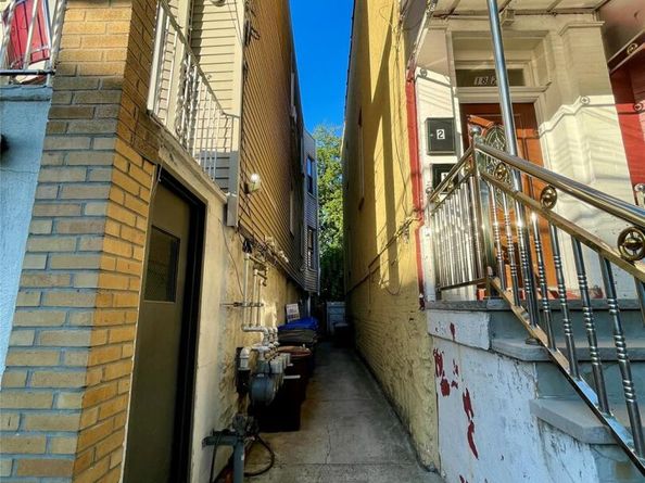 1822 Hunt Avenue, Bronx NY 10462