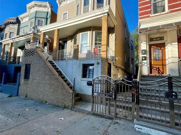 1822 Hunt Avenue, Bronx NY 10462