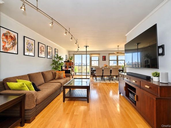 102-30 66th Road  17E, Forest Hills NY 11375