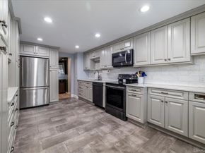 171 W 16th Street, Deer Park NY 11729