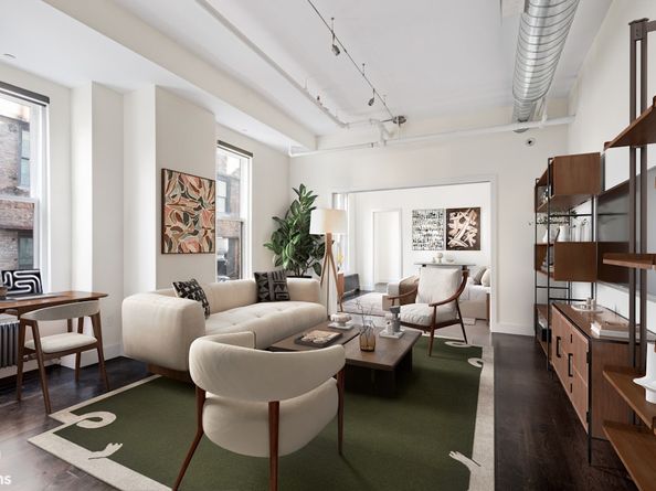 10 East 18th Street 5N, New York NY 10003