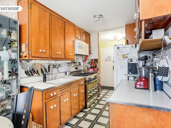 2475 West 16th Street 6J, Brooklyn NY 11214