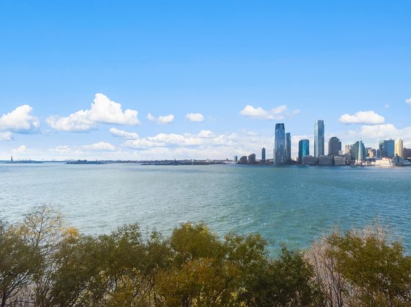 350 Albany Street 8A, New York NY 10280