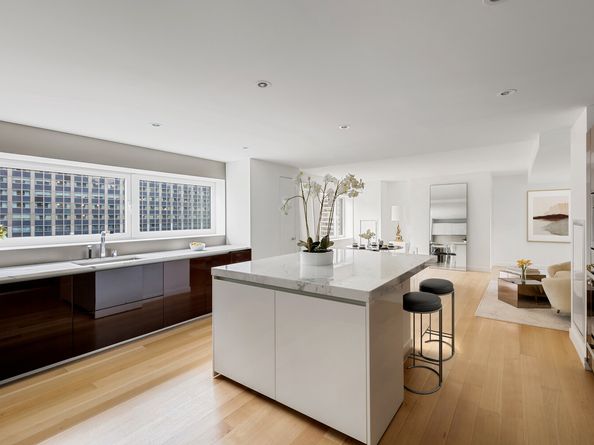 135 West 52nd Street PH5S, New York NY 10019