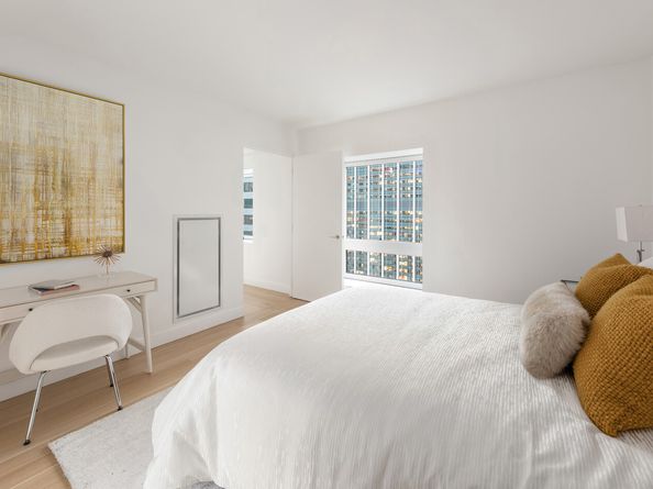 135 West 52nd Street PH5S, New York NY 10019