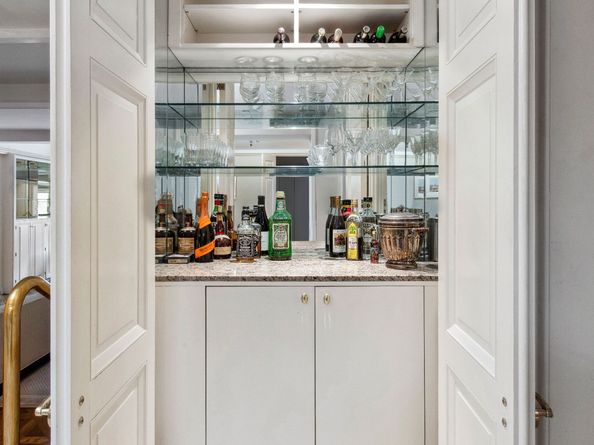 2 Sutton Place S 7F, New York NY 10022