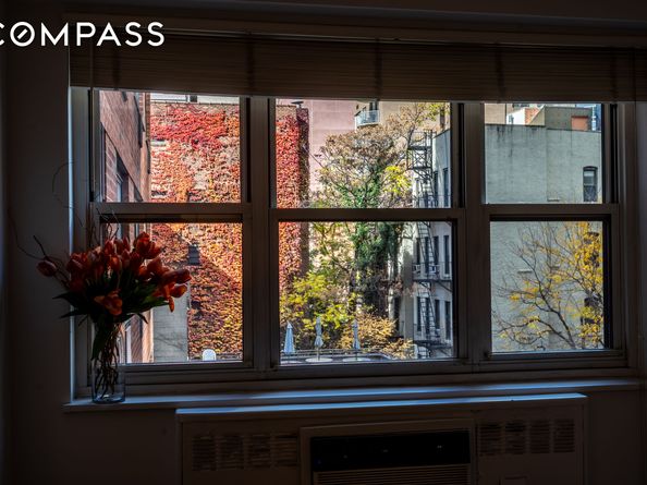 251 East 51st Street 5A, New York NY 10022