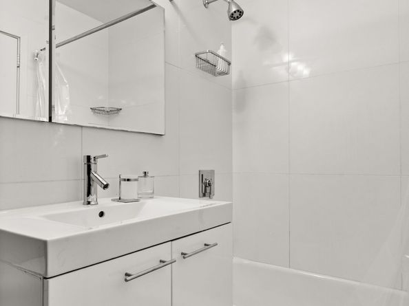 251 East 51st Street 5A, New York NY 10022