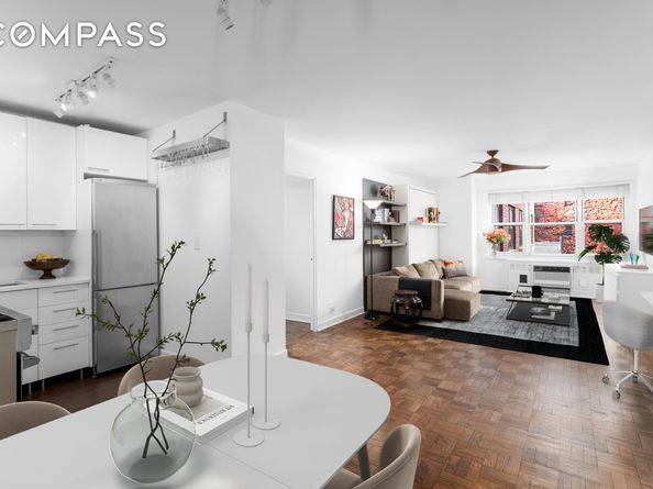 251 East 51st Street 5A, New York NY 10022