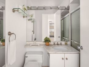 30 West 61st Street 7A, New York NY 10023