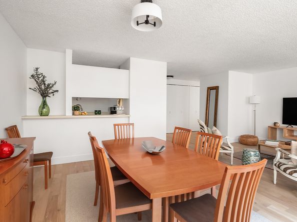 30 West 61st Street 7A, New York NY 10023