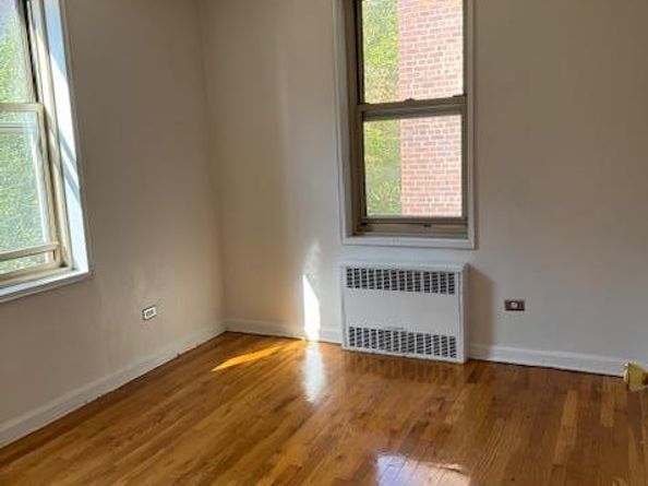 67-25 Clyde Street 3R, Queens NY 11375