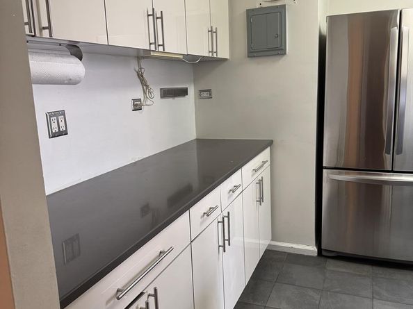 67-25 Clyde Street 3R, Queens NY 11375