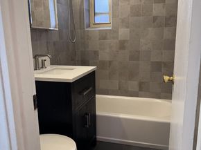 67-25 Clyde Street 3R, Queens NY 11375