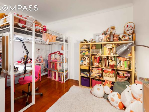 260 Ocean Parkway 5G, Brooklyn NY 11218