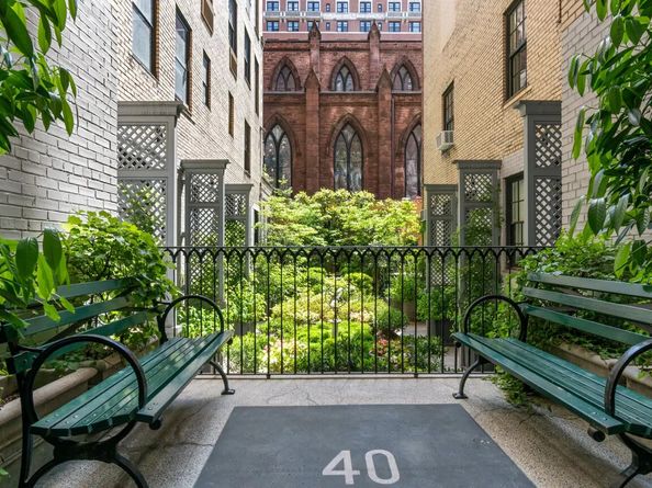 40 5th Avenue 7E, New York NY 10011