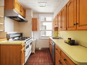 40 5th Avenue 7E, New York NY 10011