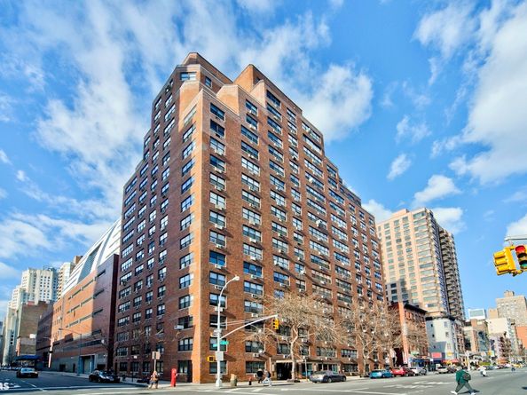 330 3rd Avenue 8K, New York NY 10010