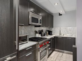 142 East 16th Street 14F, New York NY 10003