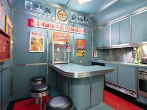 121 East 65th Street, New York NY 10065