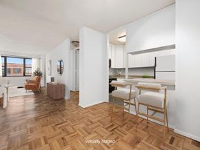 300 East 40th Street 28P, New York NY 10016