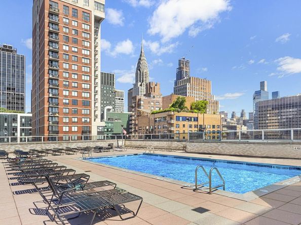 300 East 40th Street 28P, New York NY 10016