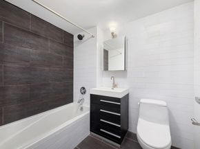 93 Waverly Avenue 3R, Brooklyn NY 11205