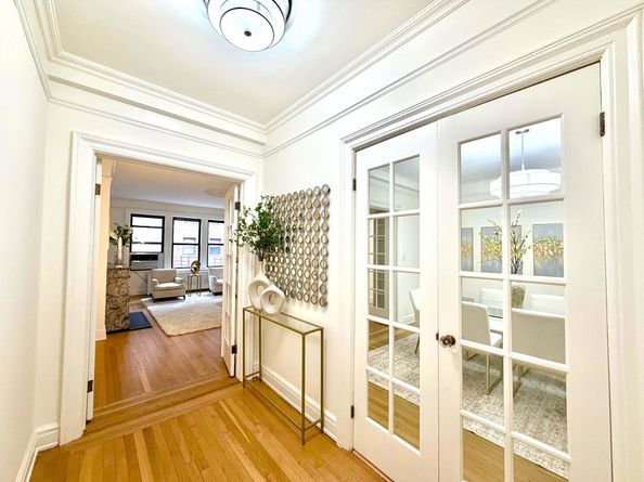 140 West 58th Street 9A, New York NY 10019