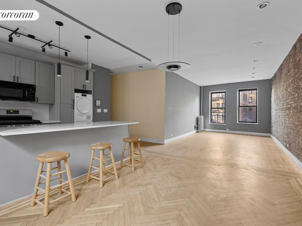 880 West 181st Street 4D, New York NY 10033