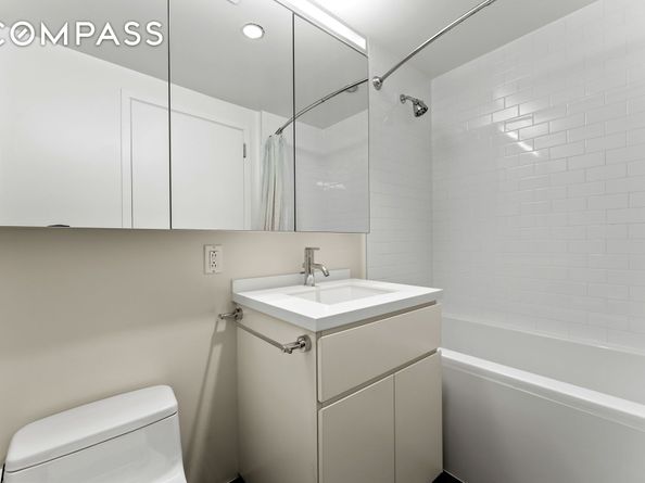 425 West 53rd Street 416, New York NY 10019