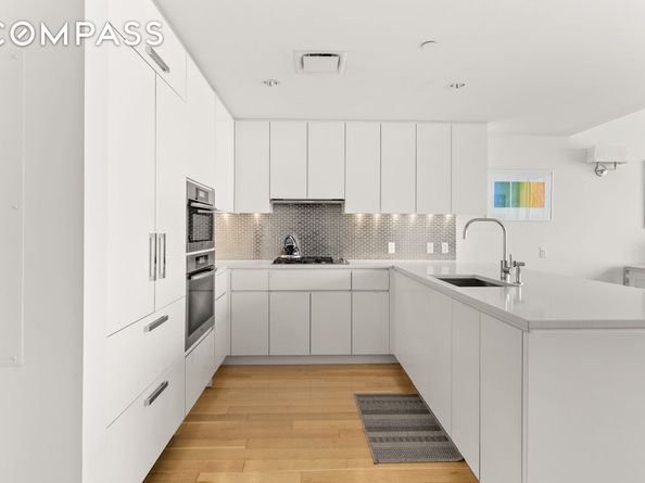 425 West 53rd Street 416, New York NY 10019