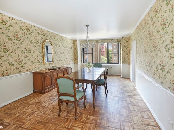 60 East End Avenue 5C, New York NY 10028