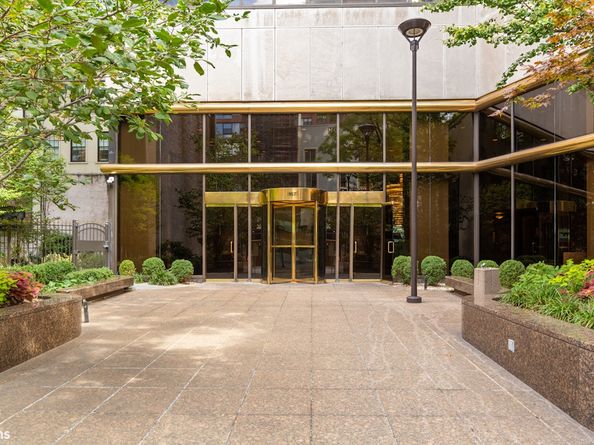 167 East 61st Street 37C, New York NY 10065