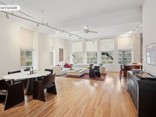 12 West 17th Street 10, New York NY 10011