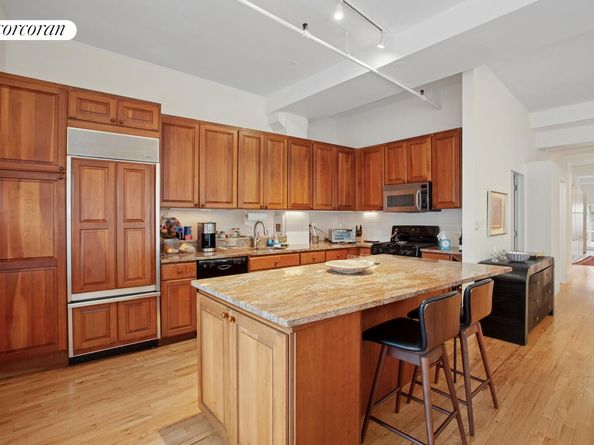 12 West 17th Street 10, New York NY 10011