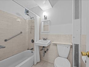 125 Ashland Place 5B, Brooklyn NY 11201