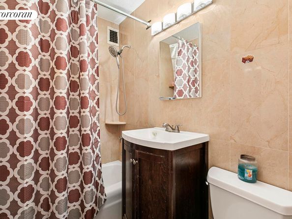 90 Gold Street 24G, New York NY 10038