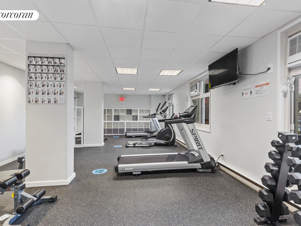 575 Main Street 1408, New York NY 10044