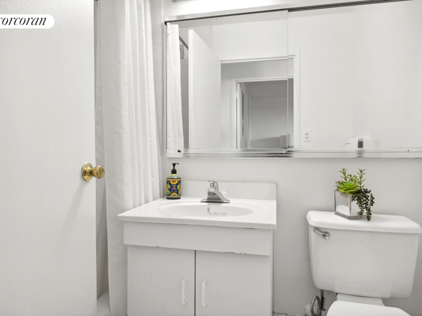 575 Main Street 1408, New York NY 10044